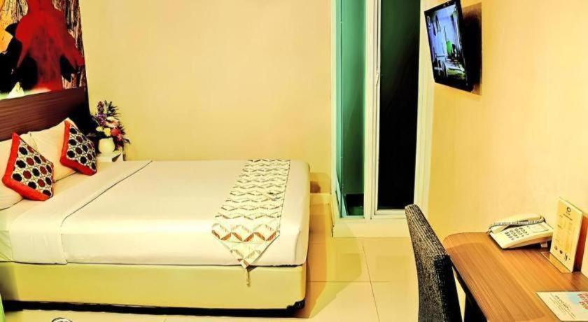 Clay Hotel Jakarta Jacarta Exterior foto