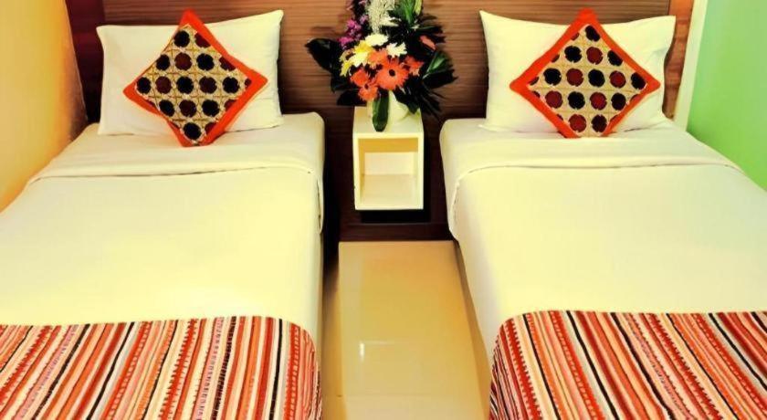 Clay Hotel Jakarta Jacarta Exterior foto